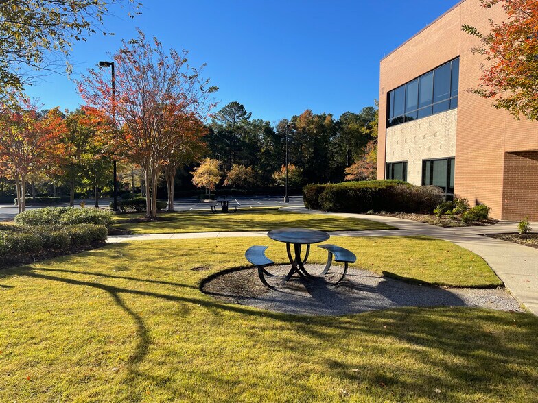 More Photos Of 2600 Corporate Dr, Birmingham Office For Lease