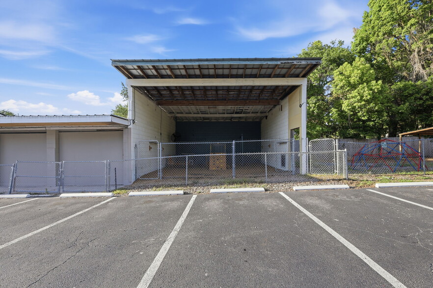 More Photos Of 346 N Volusia Ave, Orange City Daycare Center For Lease