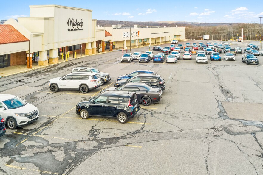 More Photos Of 210-290 Susquehanna Blvd, West Hazleton General Retail For Sale