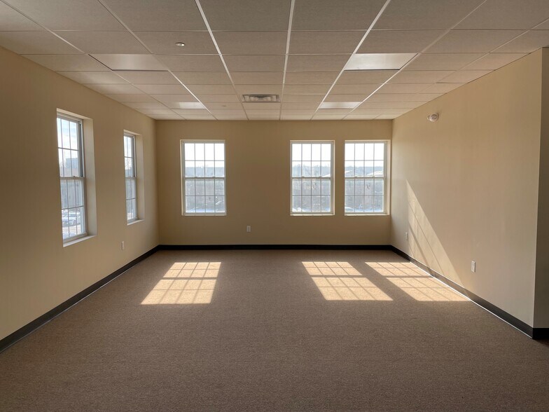 More Photos Of 250 Old New Brunswick Rd, Piscataway Unknown For Lease