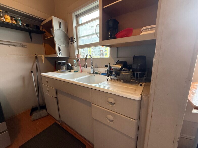 More Photos Of 623-625 S 2nd St, San Jose Dormitory For Sale