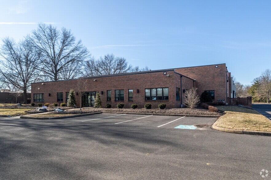 Primary Photo Of 2262 N Penn Rd, Hatfield Warehouse For Lease