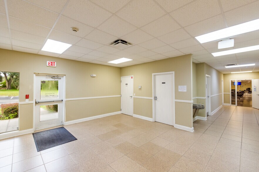 More Photos Of 5431 E Silver Springs Blvd, Silver Springs Office For Lease