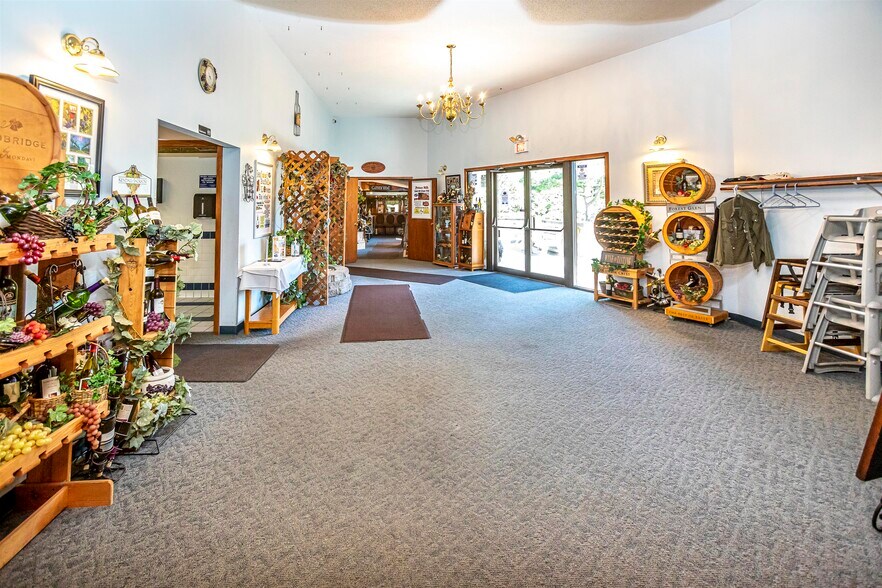 More Photos Of N9581 US Highway 12, Merrillan Restaurant For Sale