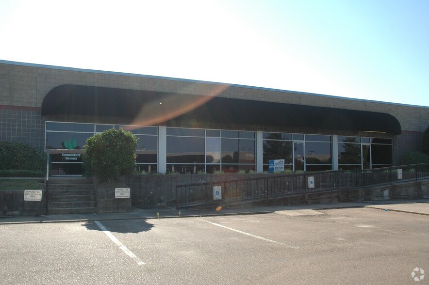 More Photos Of 3010 Lakeland Cv, Flowood Loft Creative Space For Lease