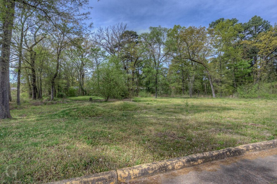 More Photos Of 7840 Jewella Ave, Shreveport Medical For Sale