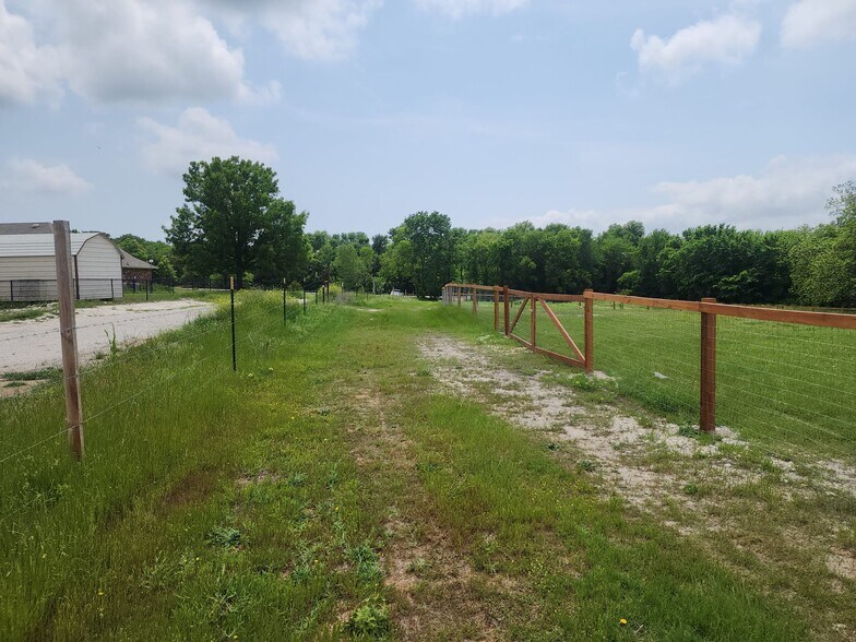 More Photos Of 2895 County Road 341, McKinney Land For Lease