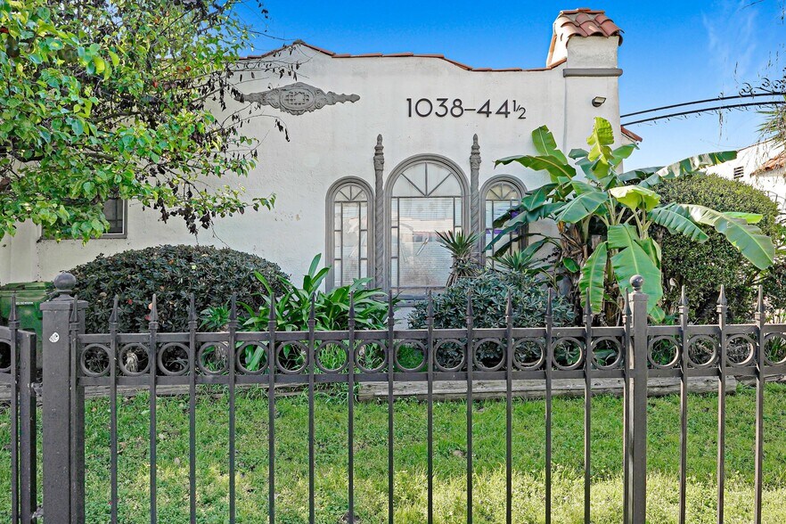 More Photos Of 1038 W 57th St, Los Angeles Apartments For Sale