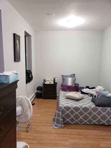 More Photos Of 79-81 Washington St, Perth Amboy Apartments For Sale