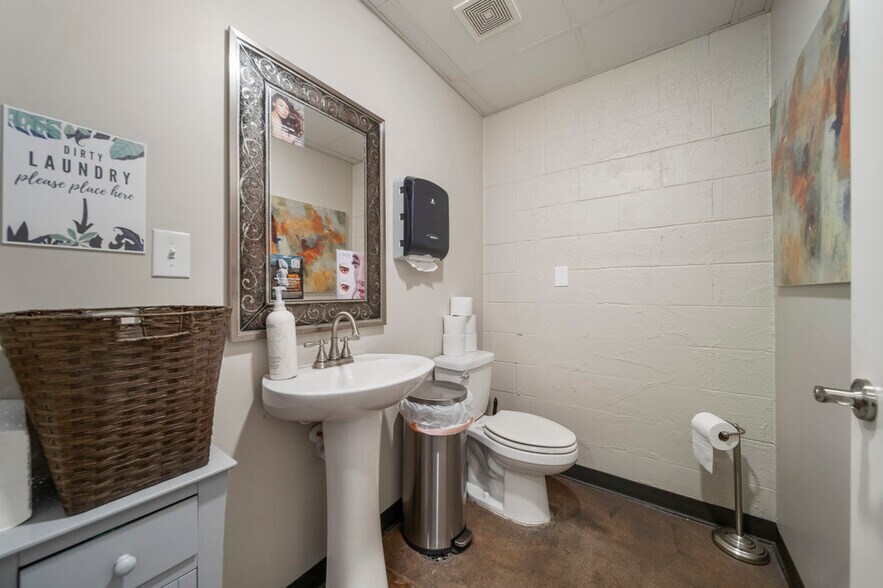 More Photos Of 2510 E 15th St, Tulsa Coworking Space