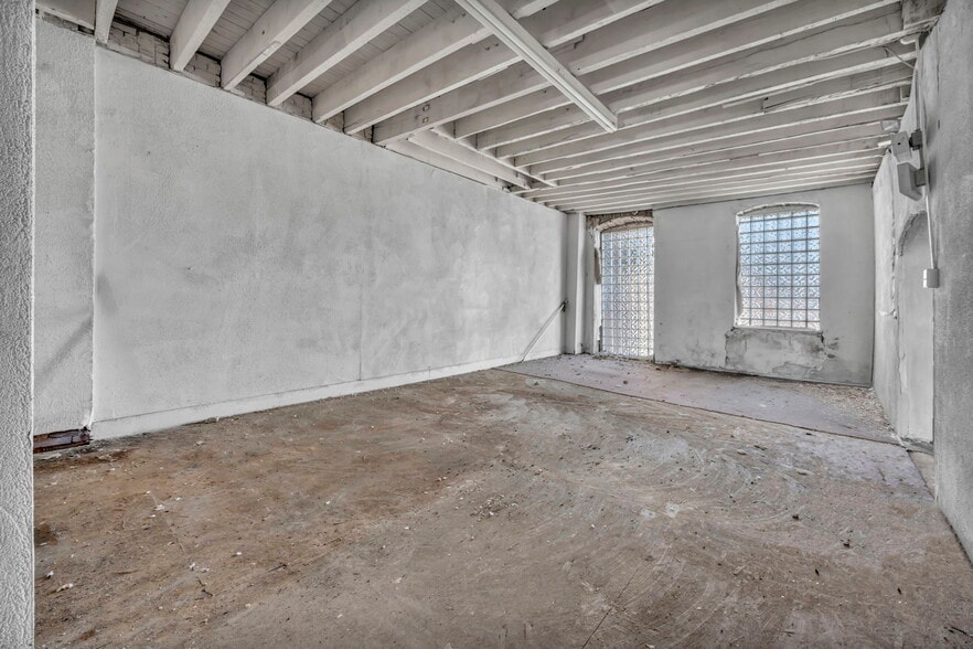 More Photos Of 112-130 Erie St S, Massillon Office For Sale