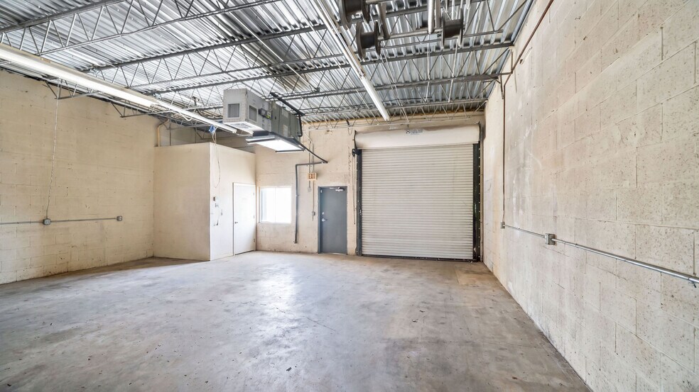 More Photos Of 44 SE 9th St, Deerfield Beach Warehouse For Sale