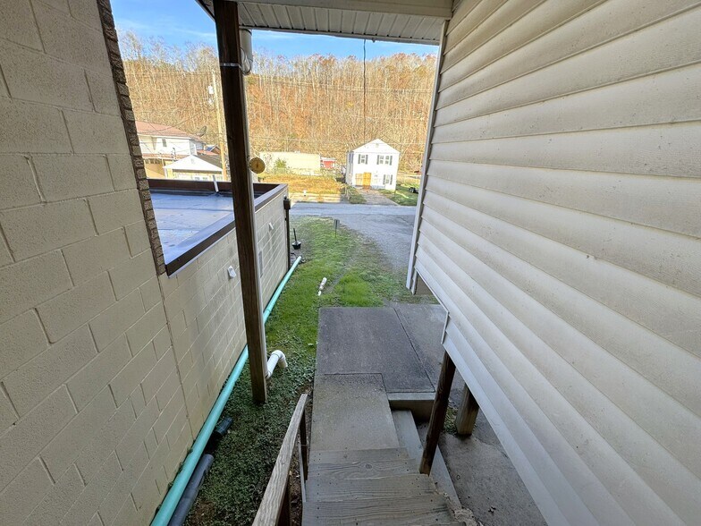 More Photos Of 366 Main St, Grantsville Storefront Retail Office For Sale