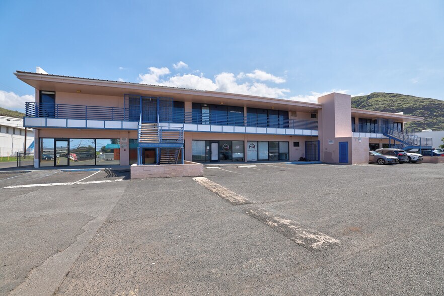More Photos Of 86-090 Farrington Hwy, Waianae General Retail For Sale