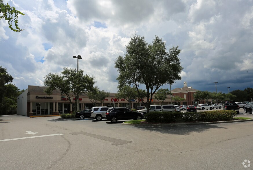 More Photos Of 2501-2621 Thonotosassa Rd, Plant City General Retail For Lease