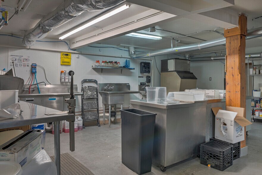 More Photos Of 10 NH Route 12 S, Fitzwilliam Restaurant For Sale