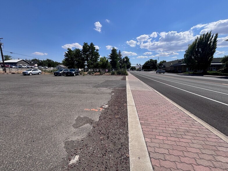 More Photos Of 2xx Water St, Ellensburg Land For Sale