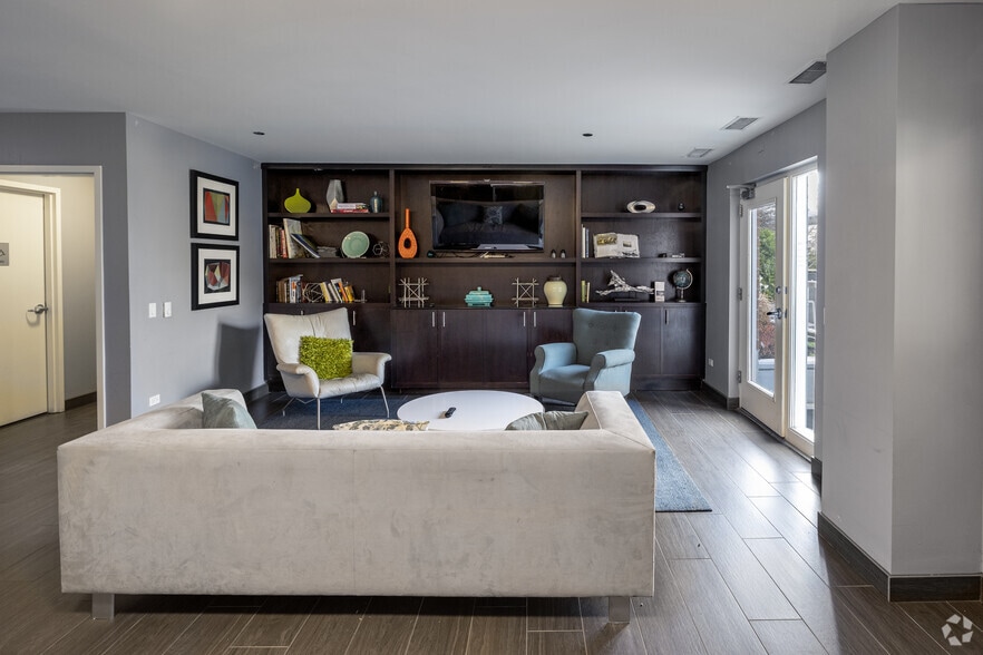 More Photos Of 1209 W Arthur Ave, Chicago Apartments For Lease