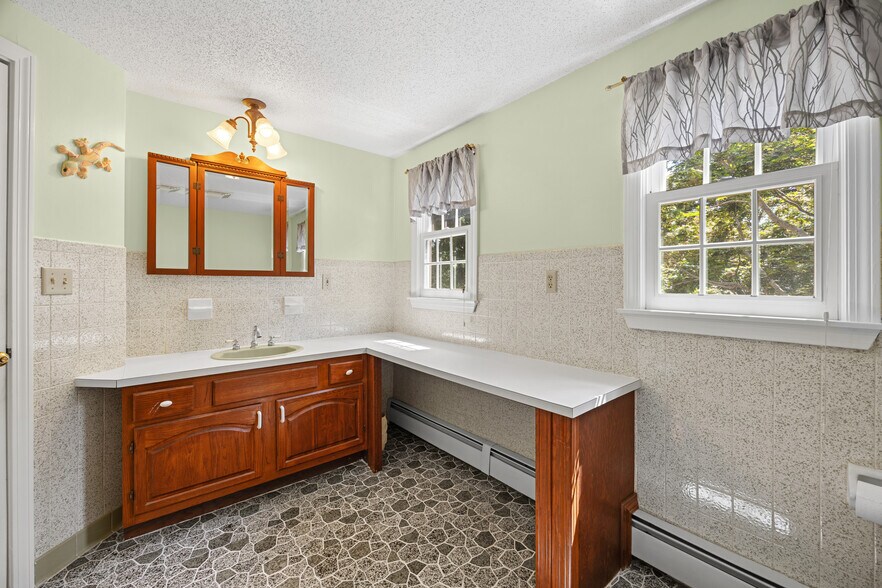 More Photos Of 0 Main Road, Westhampton Sports And Entertainment For Sale