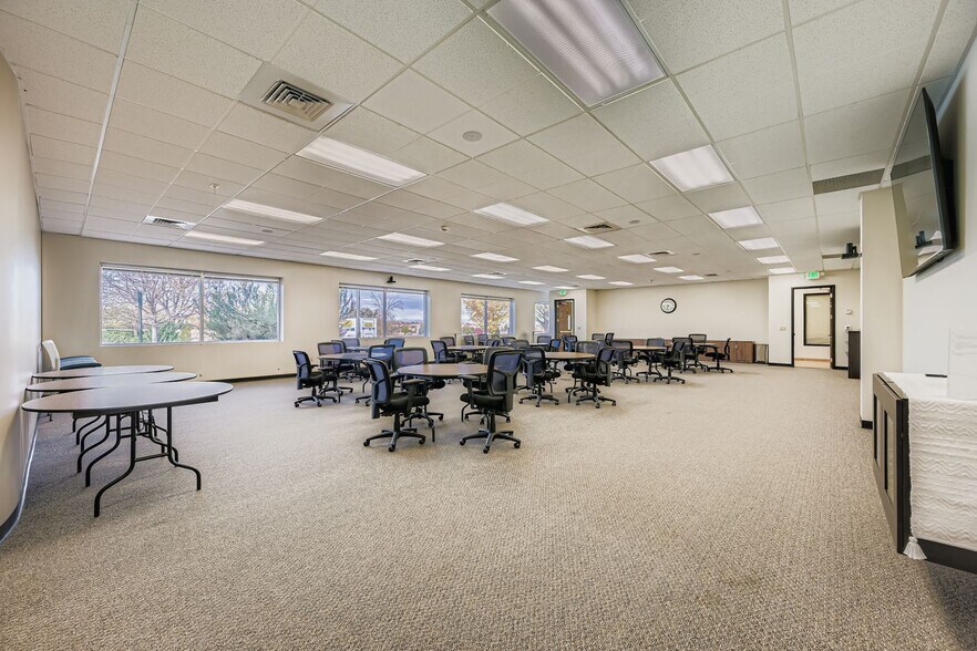 More Photos Of 12577 E Caley Ave, Englewood Office For Sale