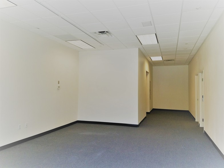 More Photos Of 6725 S Eastern Ave, Las Vegas Medical For Sale