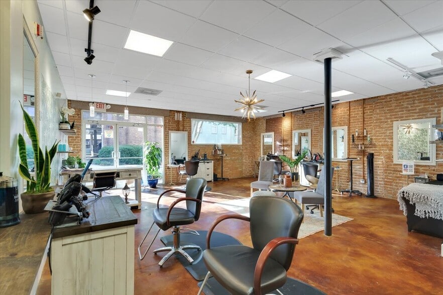 More Photos Of 205 N Laurens St, Greenville Loft Creative Space For Lease