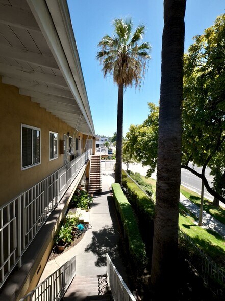 More Photos Of 7353 Comstock Ave, Whittier Apartments For Sale