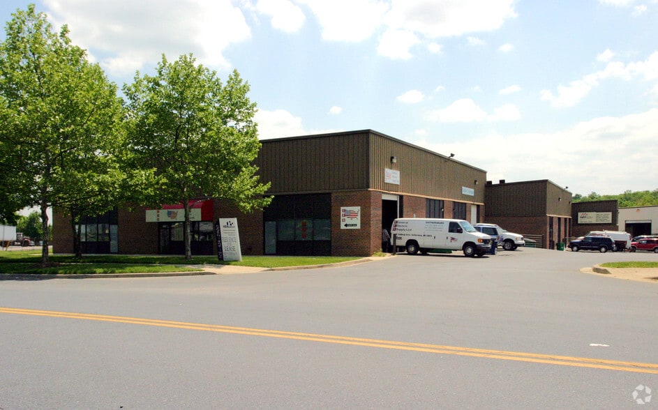 More Photos Of 7421-7431 Lindbergh Dr, Gaithersburg Unknown For Lease