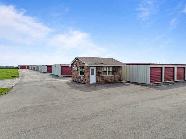 More Photos Of 4704 Drott Dr, Janesville Self Storage For Sale