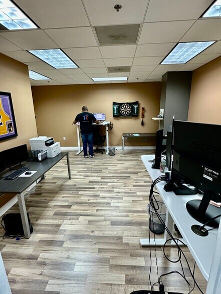 More Photos Of 1000 NW 65th St, Fort Lauderdale Office For Lease