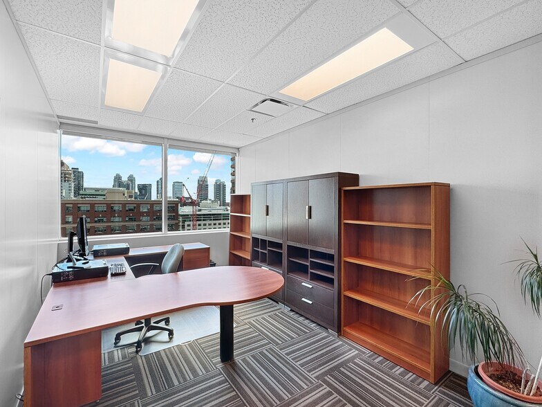 More Photos Of 396 11th Ave SW, Calgary Office For Sale