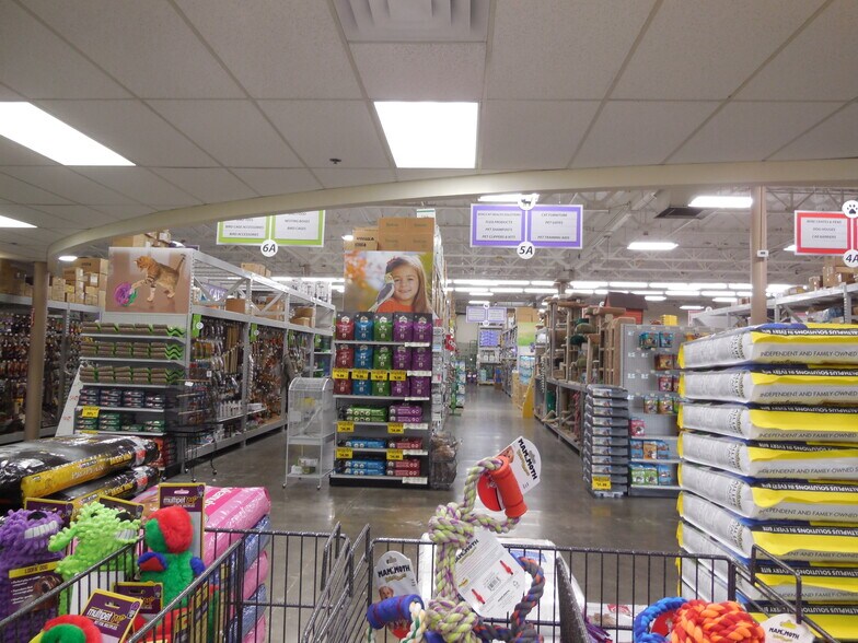 More Photos Of 318 N Sunrise Ave, Roseville Freestanding For Sale