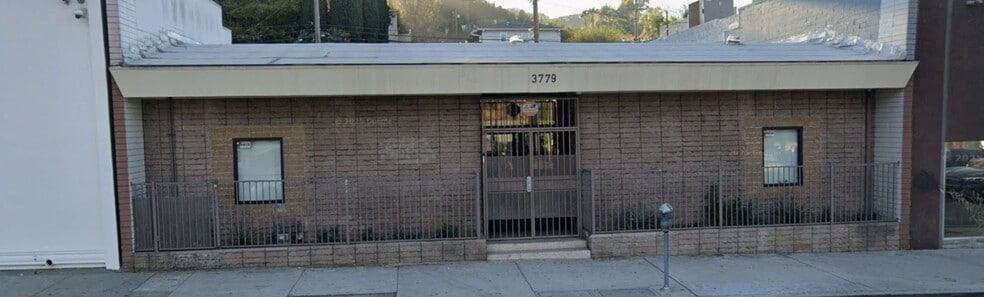 More Photos Of 3779 Cahuenga Blvd, Studio City Loft Creative Space For Sale