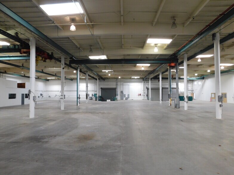 More Photos Of 1295 67th St, Emeryville Manufacturing For Lease