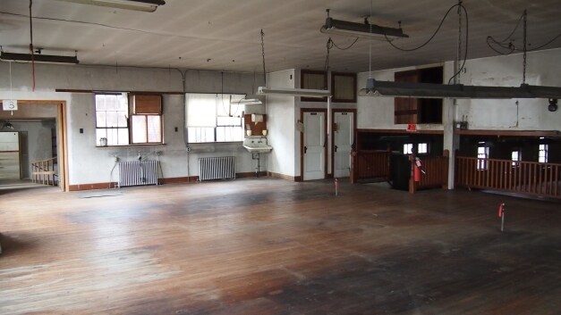 More Photos Of 324-326 Washington St, Walnutport Office For Sale