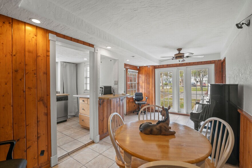 More Photos Of 123 Live Oak Ave, Daytona Beach Office Residential For Sale