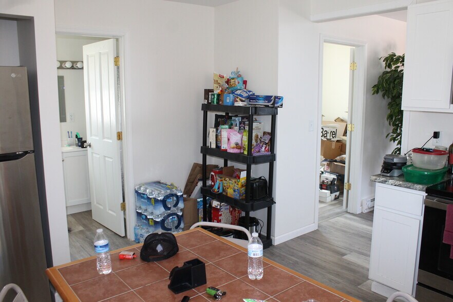 More Photos Of 154 E Railroad, Leland General Retail For Sale
