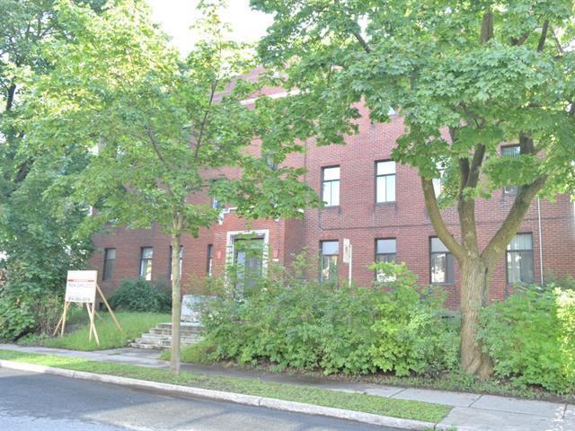 More Photos Of 63 Av 4e, Montréal Office For Sale