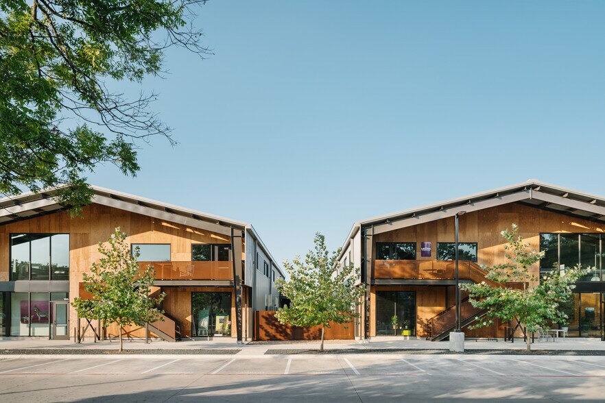 More Photos Of 1023 Springdale Rd, Austin Office For Lease