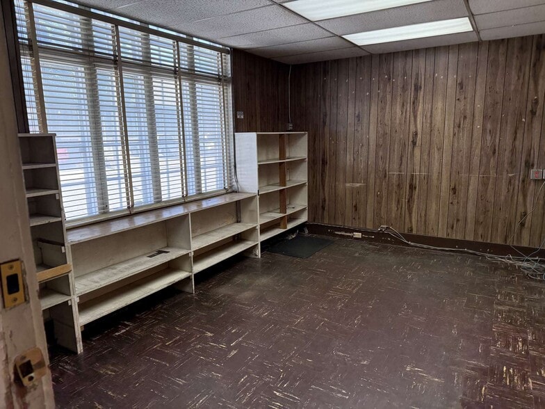 More Photos Of 646 N Thompson St, Portland Manufacturing For Lease