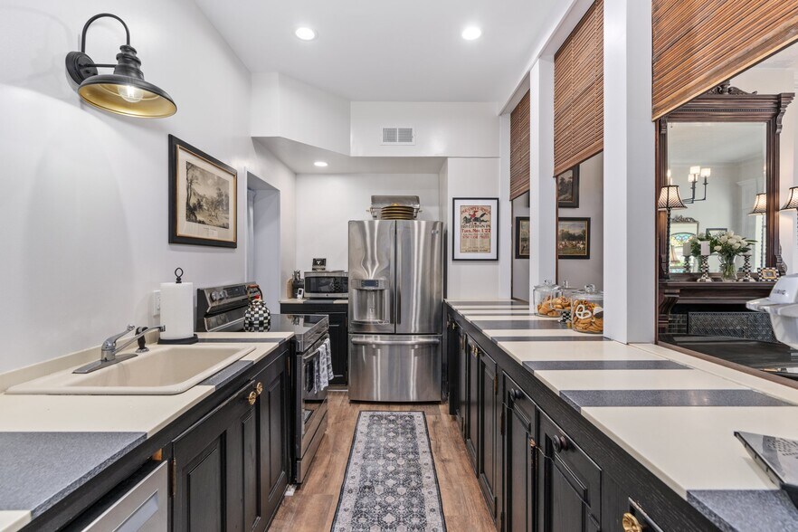 More Photos Of 11 E Philadelphia Ave, Boyertown Hospitality For Sale