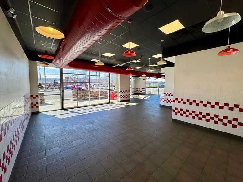 More Photos Of 1901 S 1st St, Yakima General Retail For Lease