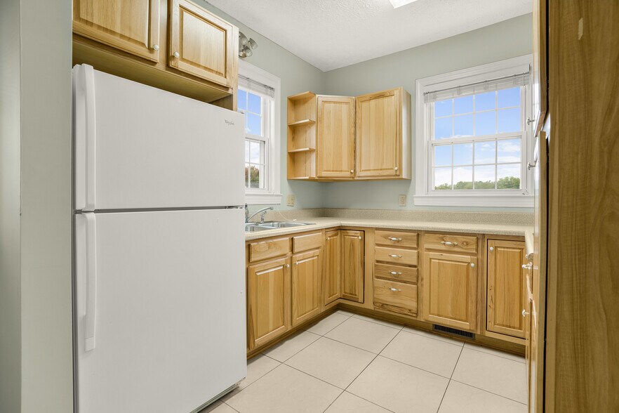 More Photos Of 6245 University Park Dr, Radford Office Residential For Sale