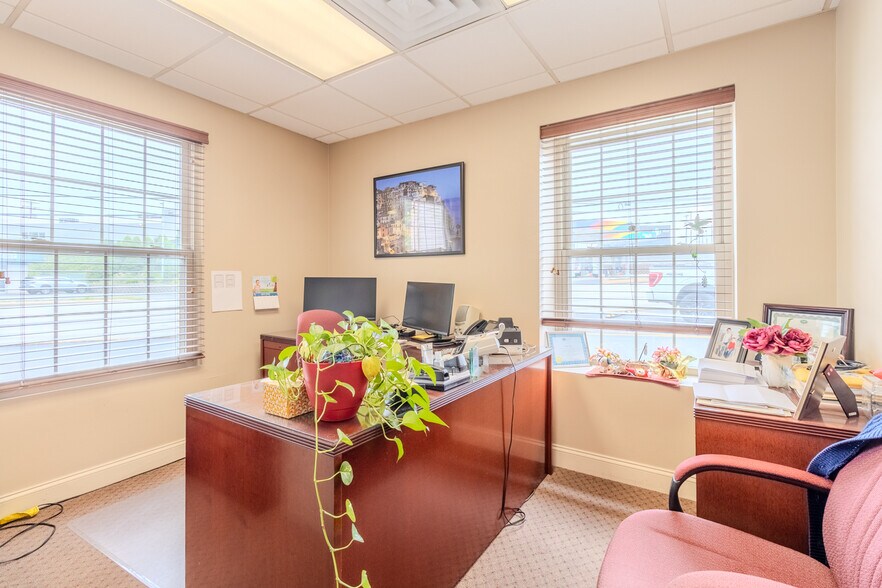 More Photos Of 2703 Mosside Blvd, Monroeville Medical For Sale