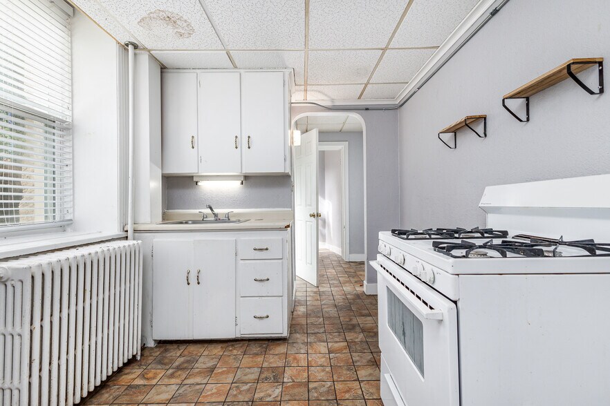 More Photos Of 2535 Central Ave, Dubuque Apartments For Sale