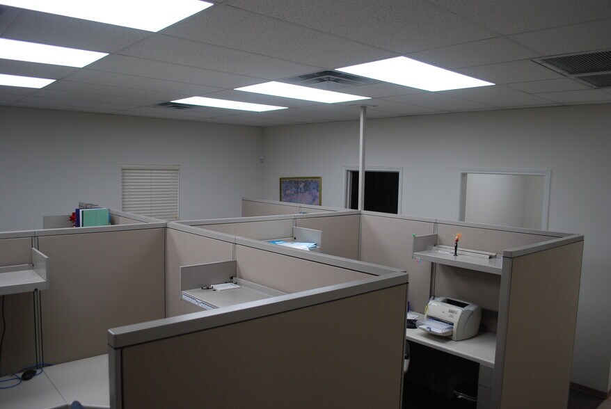 More Photos Of 103 E Main St, Pflugerville Office For Lease