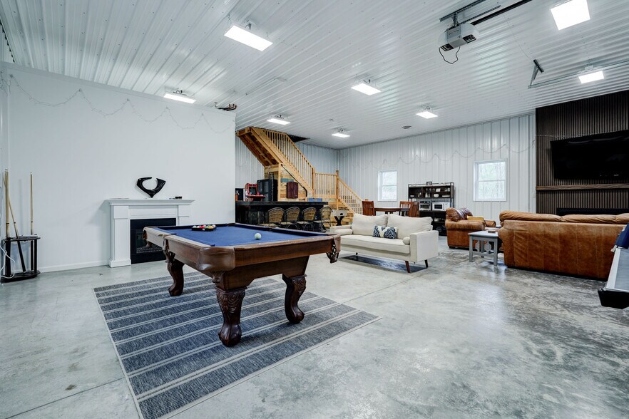 More Photos Of 5685 County Road 33, Canandaigua Specialty For Sale
