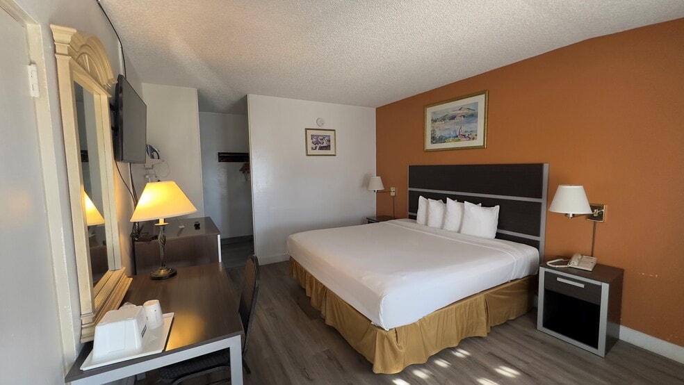 More Photos Of 326 S Airport Blvd, South San Francisco Hotel For Sale