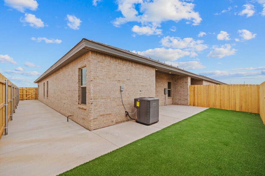 More Photos Of 7030-7036 41st st, Lubbock Apartments For Sale