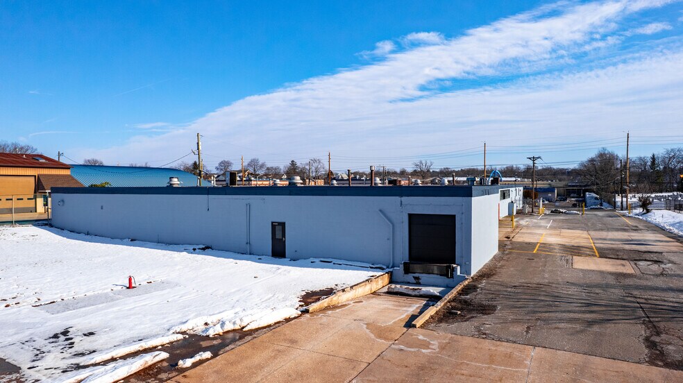 More Photos Of 569 Joyce Kilmer Ave, New Brunswick Industrial For Sale